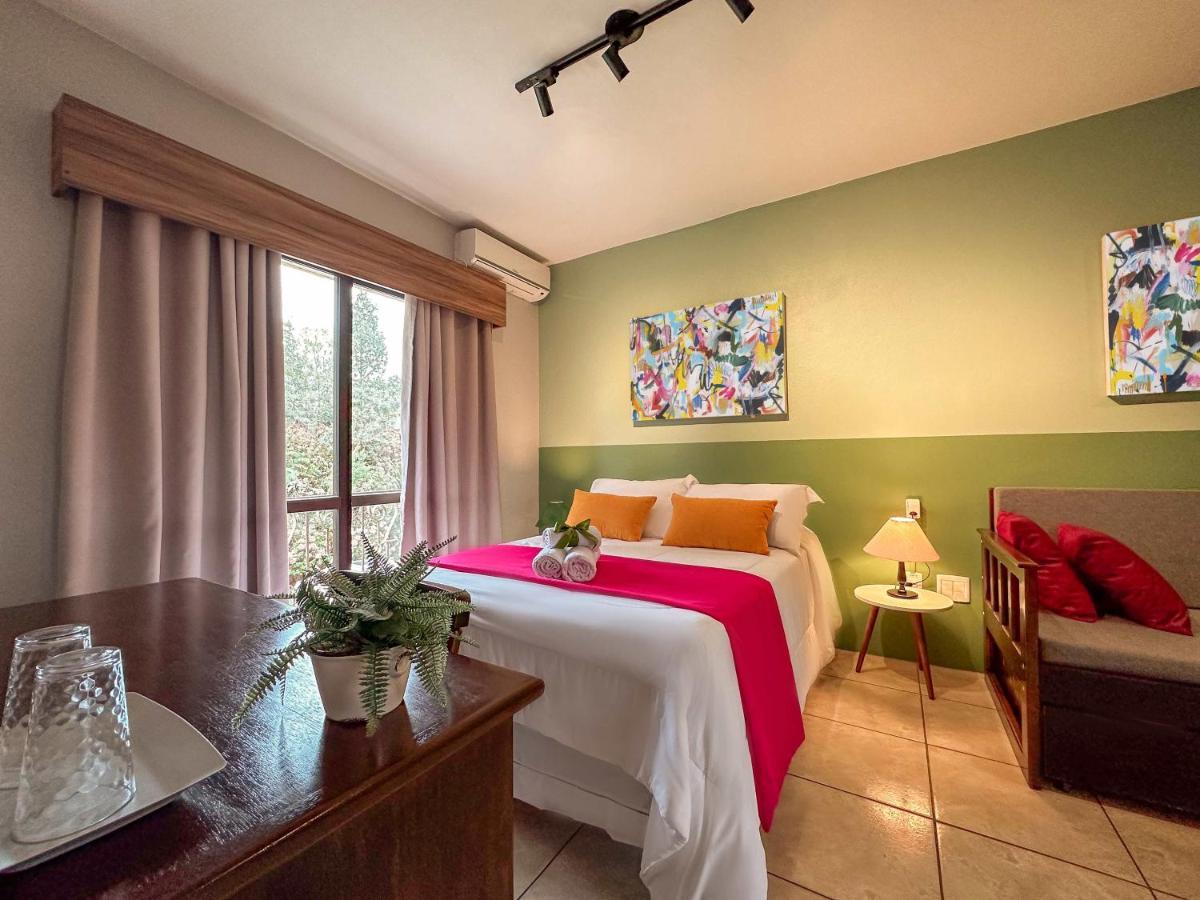 Luzzy Hotel 卡内拉 外观 照片