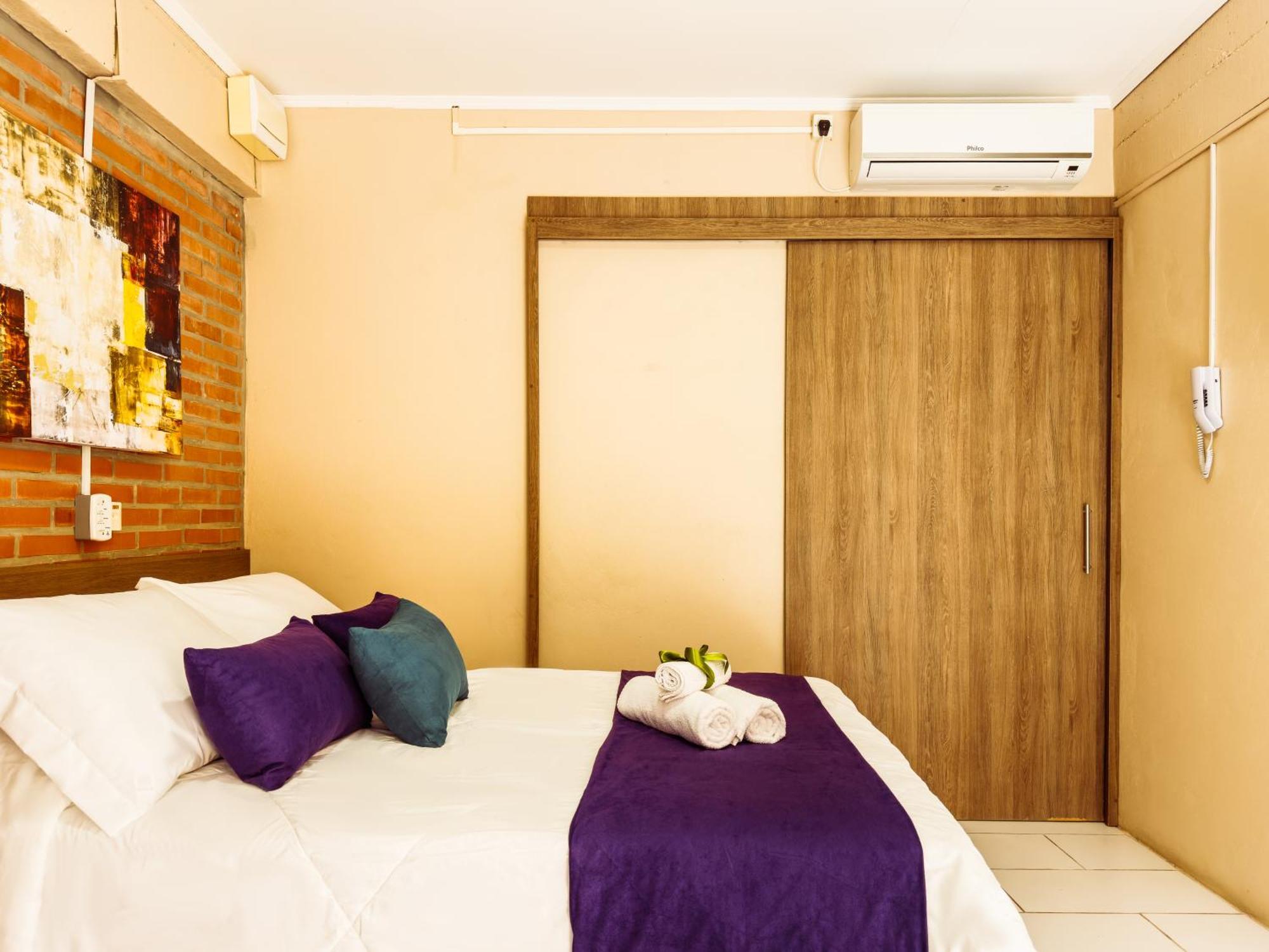 Luzzy Hotel 卡内拉 外观 照片